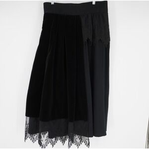 Vintage BIS by Gene Ewing Black Velvet Lace Midi Skirt velvet 100% Wool size 42